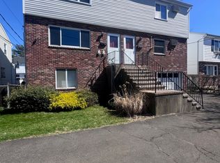 86 Harbor Dr #88, Stamford, CT 06902