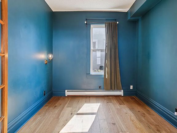 5th image of 674 Orange Ave E Unit 2