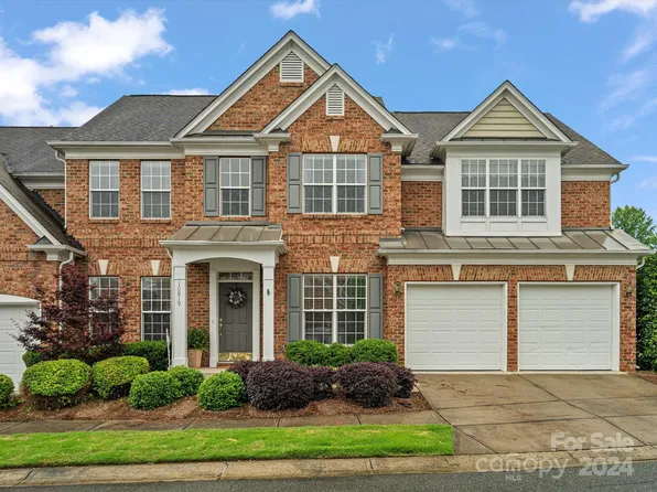 10819 Rogalla Dr, Charlotte, NC 28277