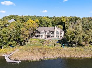 1735 Heron Ridge Dr, Bloomfield Hills, MI 48302