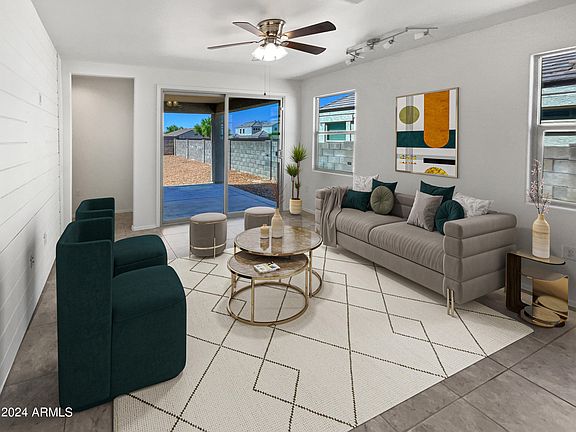 2nd image of 30735 W CLARENDON Avenue