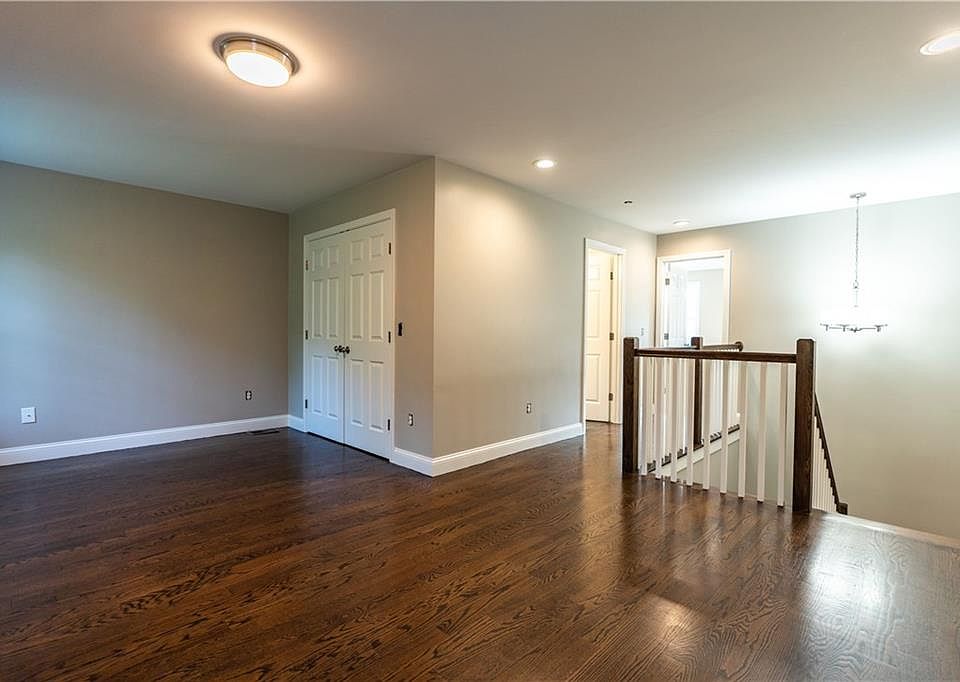 21 Land Way North Scituate, RI, 02857 Apartments for Rent Zillow