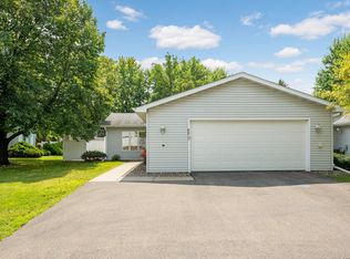 4817 Barbara Ln, Inver Grove Heights, MN 55077