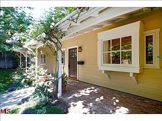 3rd image of 660 Bienveneda Ave
