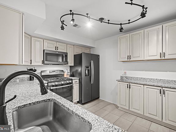 3rd image of 12229 Fairfield House Dr APT 206