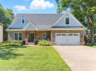 3102 Lakeview Dr, Louisville, KY