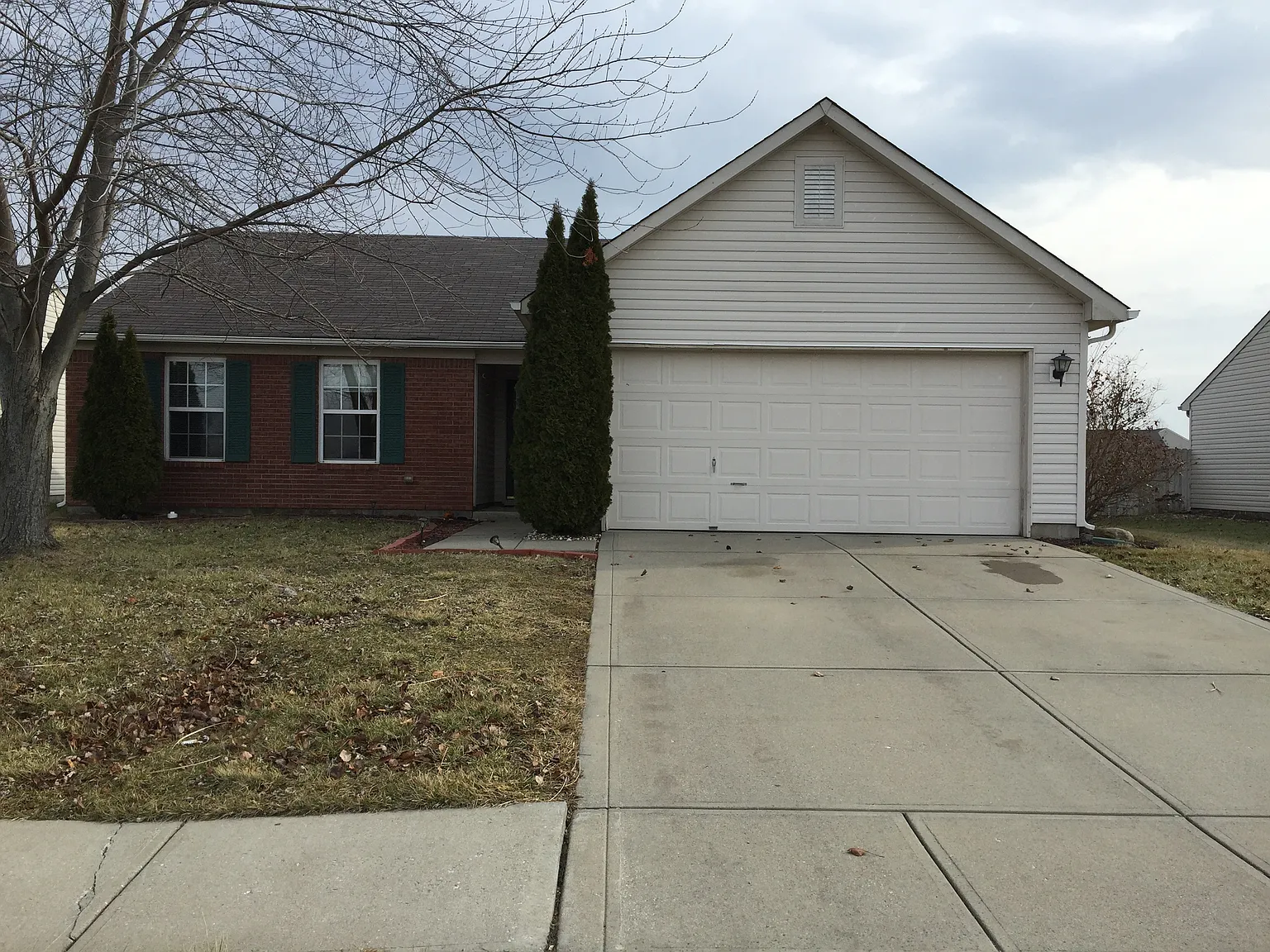 761 Helm Dr photo 1