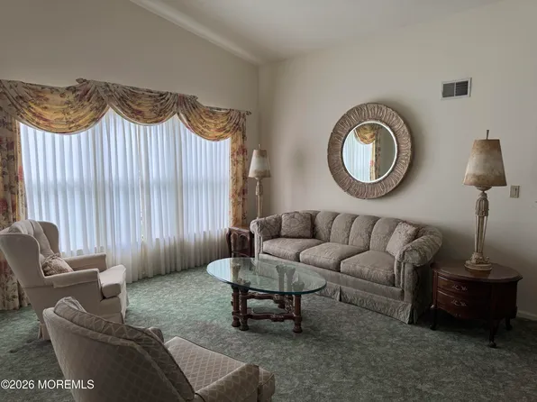 513 Waterford Drive, Manchester, NJ 08759