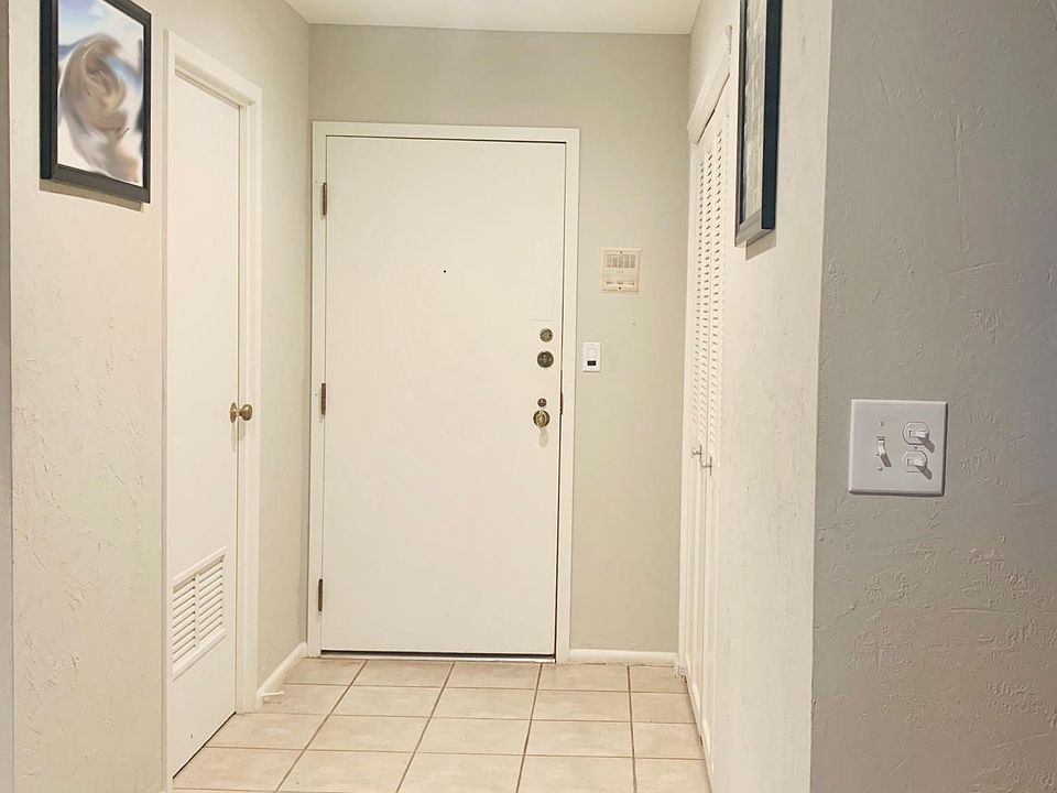 1st image of 1240 Park Ave W APT 307