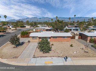 6901 E Calle Neptuno, Tucson, AZ 85710