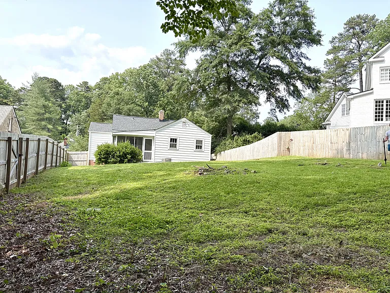 2807 Ashland St — Photo 26