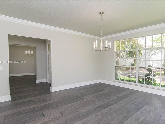5th image of 3799 Lancewood Dr