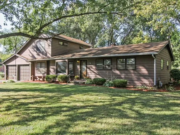 601 Sheridan Dr, Wauconda, IL 60084