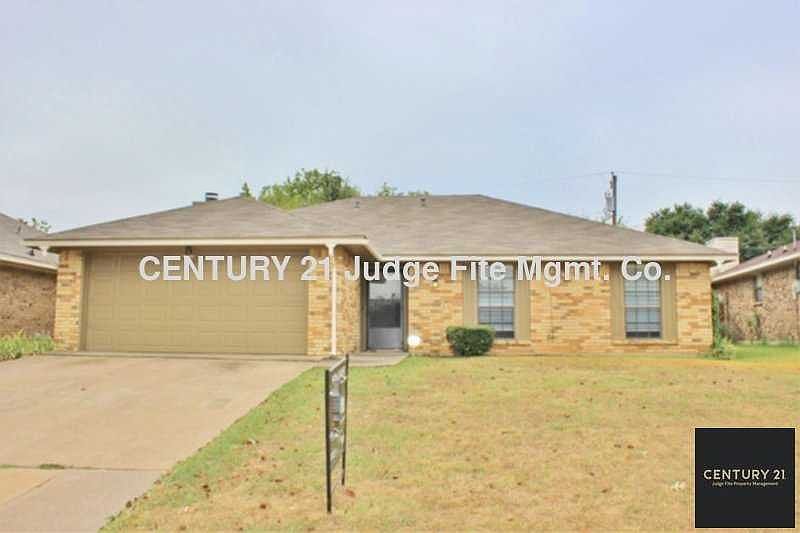 1st image of 512 Pelican Ct