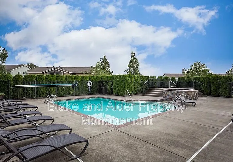 15076 NW Central Dr #104 — Photo 14