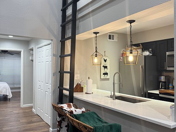 2nd image of 7525 Holly Hill Dr APT 8