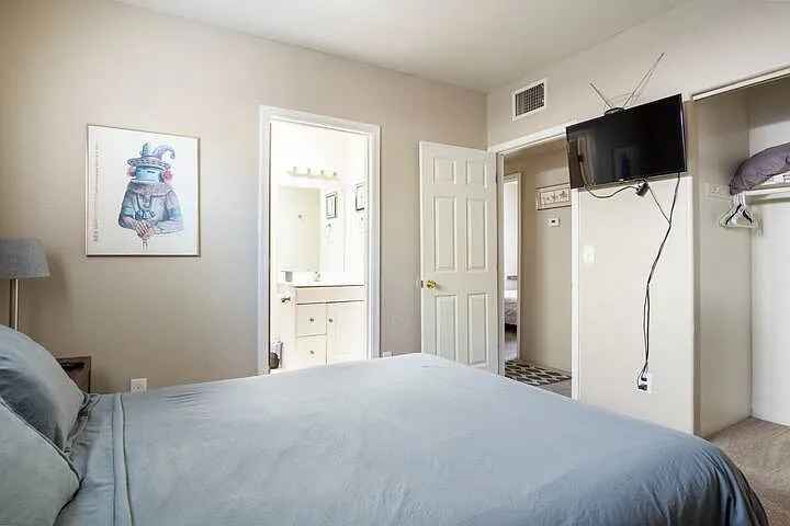 1111 N Camilla Blvd #1 — Photo 16