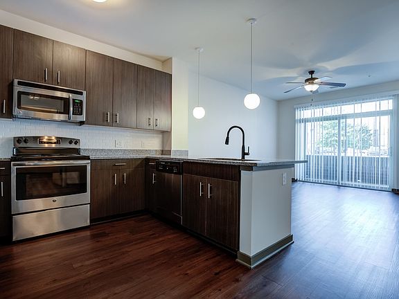 3rd image of 6215 Forest Way Dr APT 111