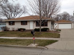 610 S Frederick St, Appleton, WI 54915