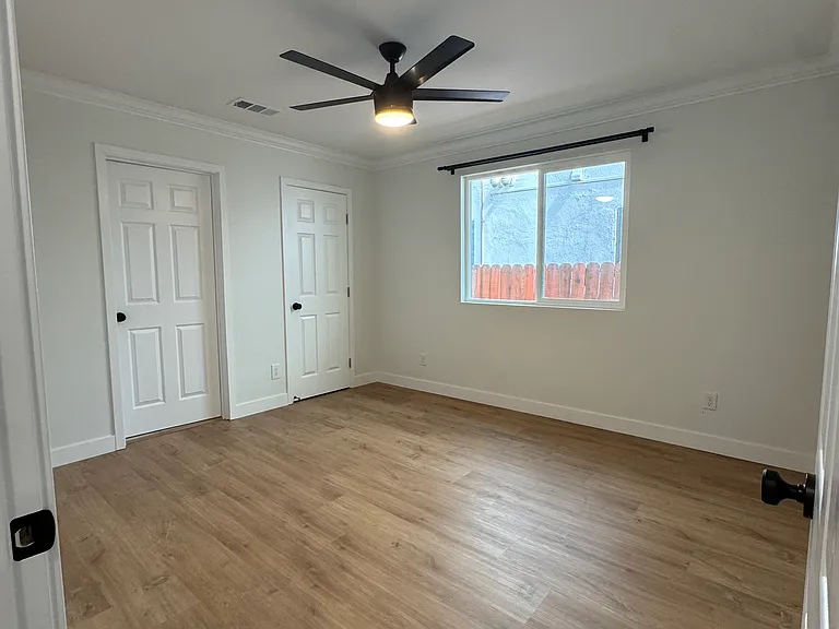 Bedroom 6 (Primary)