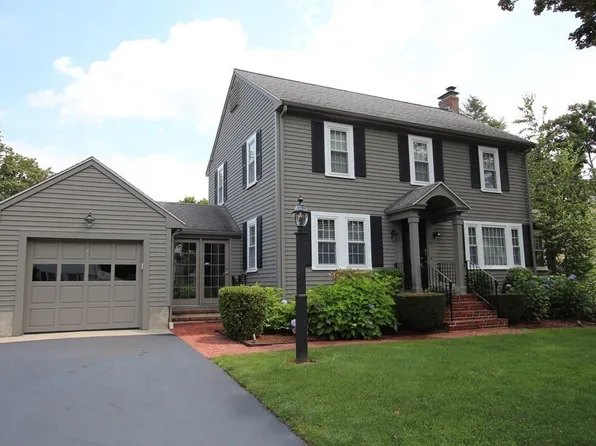 79 Rosemary St, Norwood, MA 02062