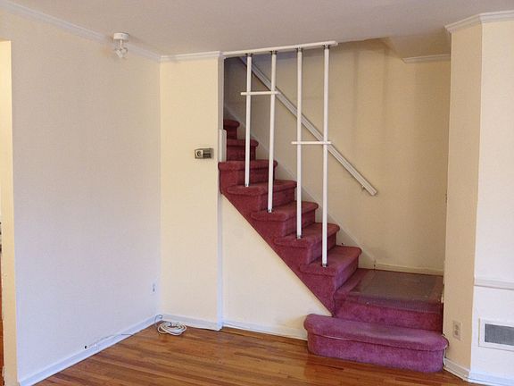 3rd image of 21709 64th Ave