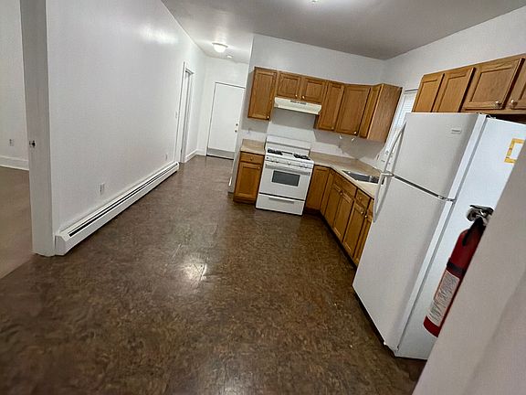 4th image of 13 Saltonstall Ave #2