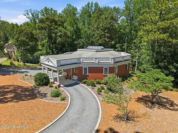 2nd image of 195 Canter Lane