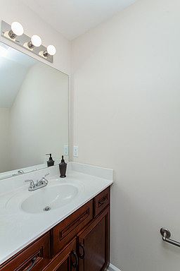 4th image of 773 Cherrybark Ln APT F