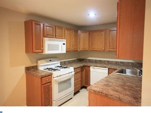 5th image of 1400 S Lakeshore Dr