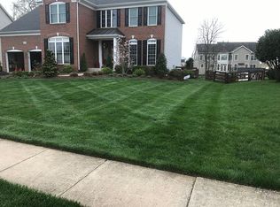 12185 Emory Falls Ct, Bristow, VA 20136
