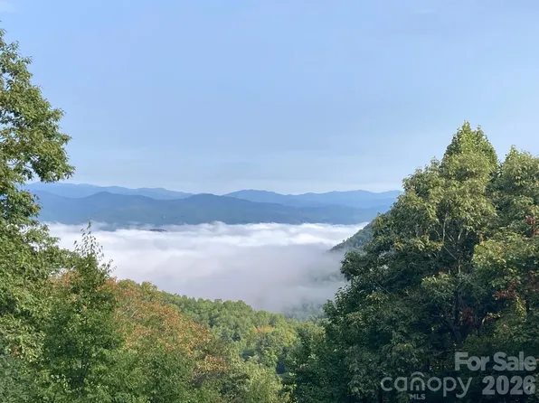 216 Tinequa Dr, Brevard, NC 28712