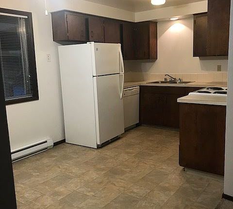 3rd image of 3408 E 18th St APT H