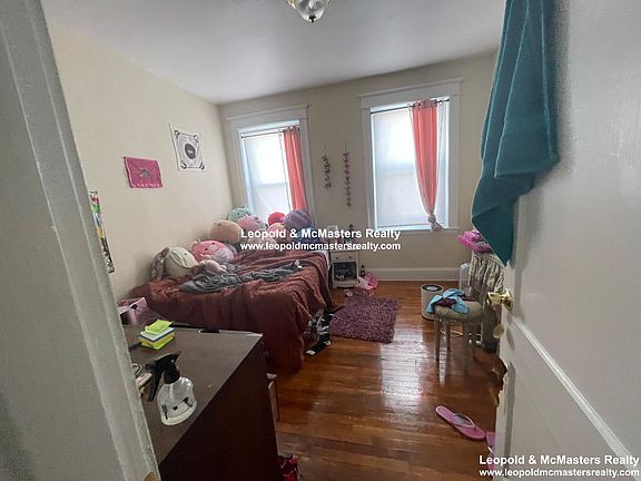 2nd image of 221 Kelton St #14B