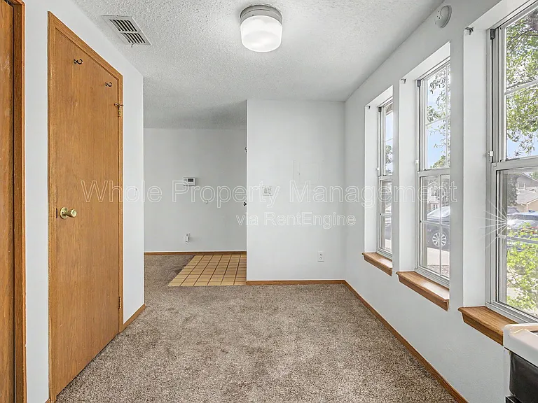 1504 S Ouray Cir #A — Photo 7