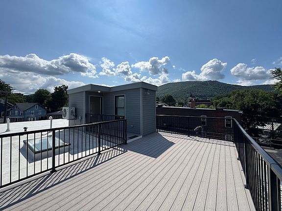 5th image of 25 E Main St #4