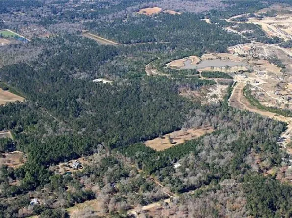 Hough Rd, Madisonville, LA 70447