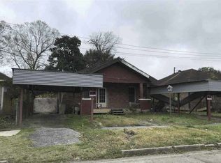 1877 Blanchette St, Beaumont, TX 77701