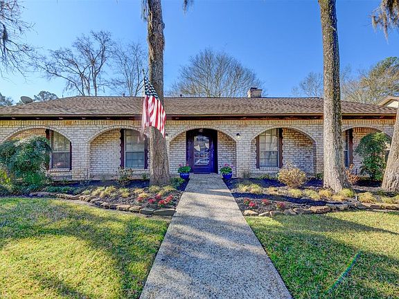 4th image of 1014 Woodfield Ln