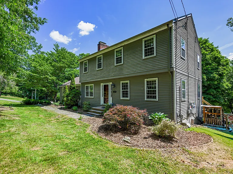 128 Old Town Farm Rd — Photo 28