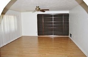4th image of 2433 NE 2nd St
