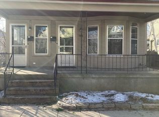 622 Stanley Ter NE #2, Grand Rapids, MI 49503