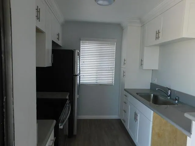 2 bed, 1126 sqft, $2,350 — Photo 3