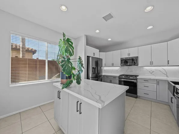 4499 Brisbane Way Unit 5, Oceanside, CA 92058