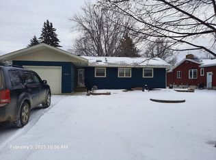 1324 6th Ave NE, Valley City, ND 58072