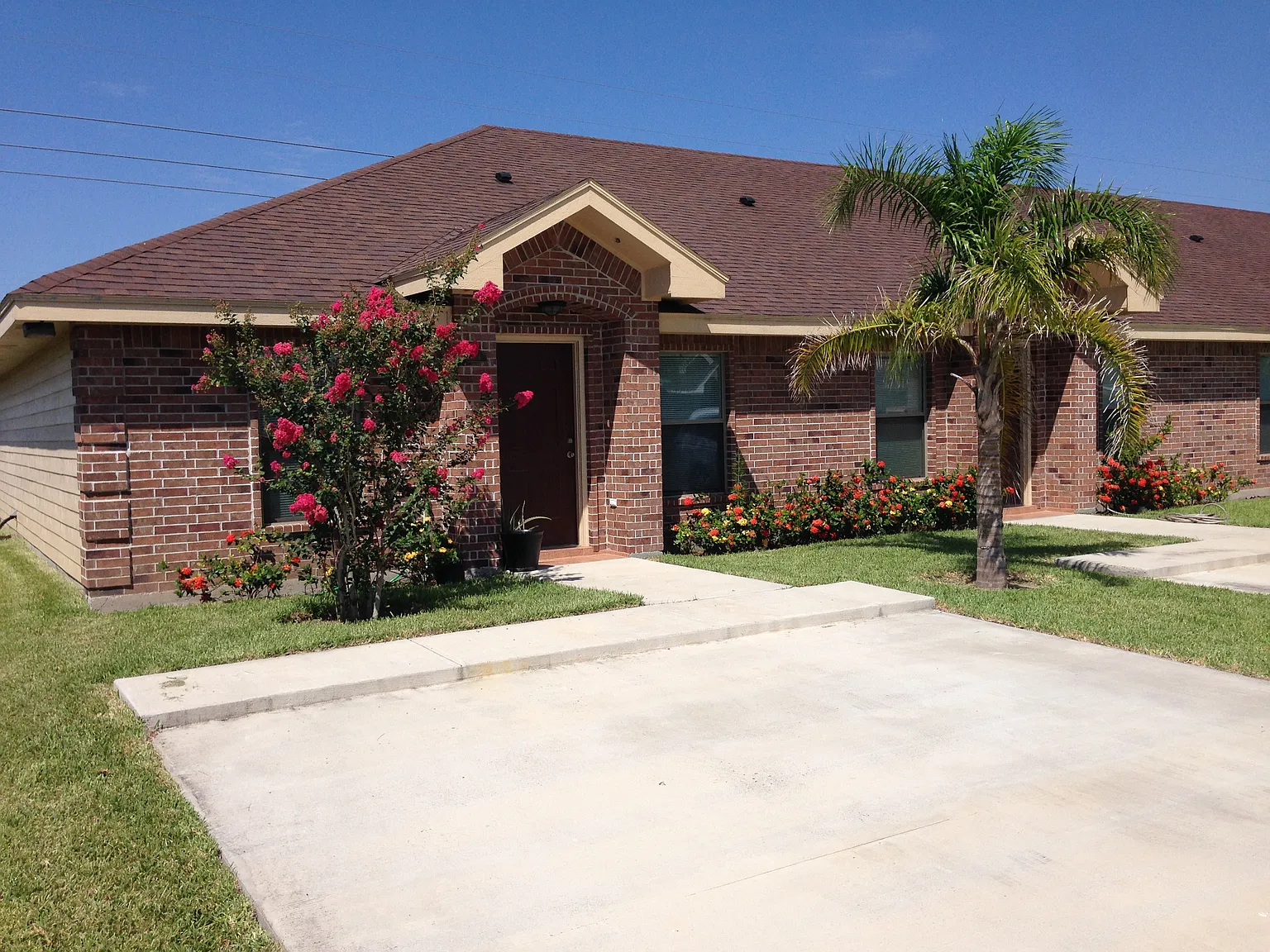2 bed, 1050 sqft, $1,100 — Photo 1