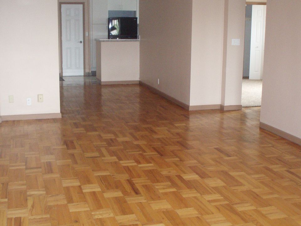 2nd image of 208 Anderson St APT 6BS