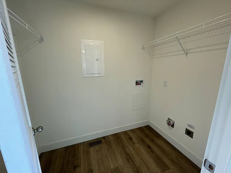 5427 Edgewood Ln #4E — Photo 5