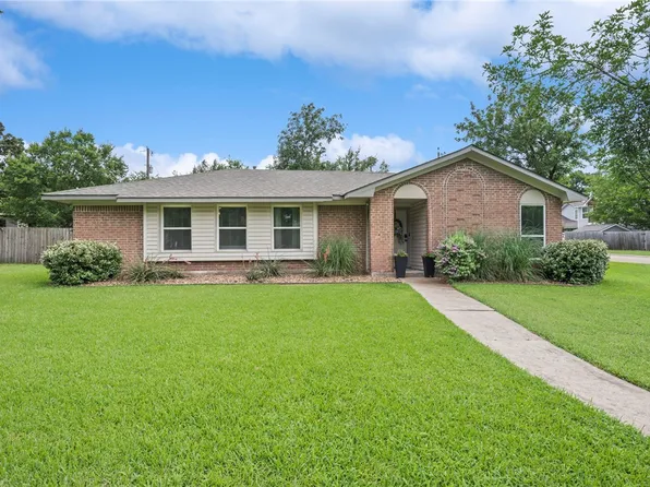 1200 Neal Pickett Dr, College Station, TX 77840