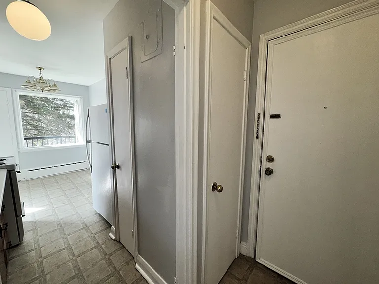 74 Shirley Ave — Photo 10